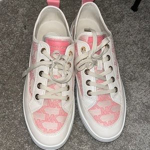 Worn twice very cute cream and pink Michael Kors sneakers sz9